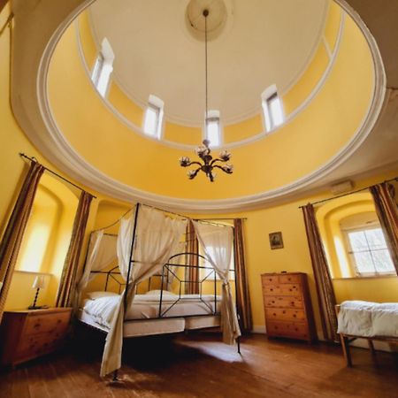 Le Petit Chateau De Blier Érezée المظهر الخارجي الصورة